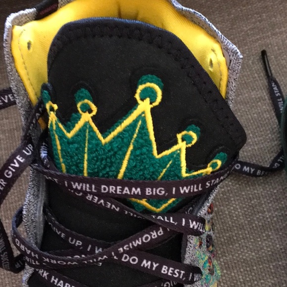 Nike LeBron XVll LJFF - Picture 4 of 9